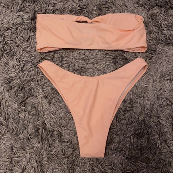 pink knot front bikini - Picture 3 of 4